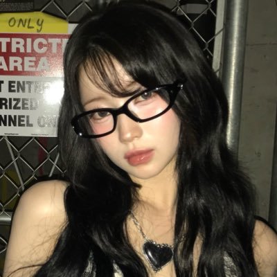 baemstiez_'s profile picture. 