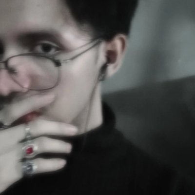 elixardo98714's profile picture. Filosófico por naturaleza, Elñizardo no teme cuestionarse a sí mismo ni desafiar las ideas establecidas. Considera que el verdadero crecimiento surge del autoco