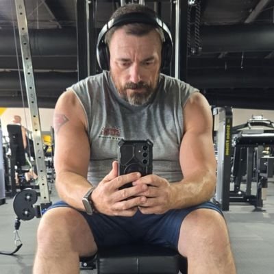 farmpumpev's profile picture. 🇺🇸🇺🇸 Patriot / Constitutional Absolutist/ AMERICAN/ #2A /MAGA /🔧Mechanic/Technician🔧 / 🖕 your pronouns/🇺🇸🇺🇸