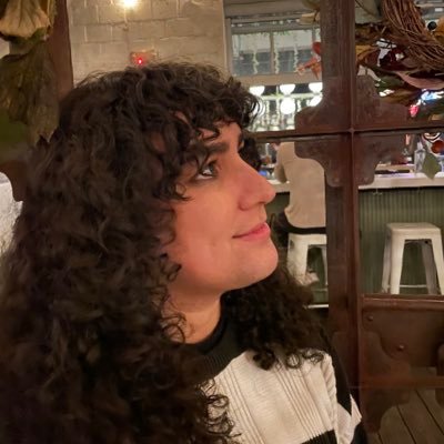 alojelly's profile picture. here to dissociate and get gayer • priv: @alopocolypse