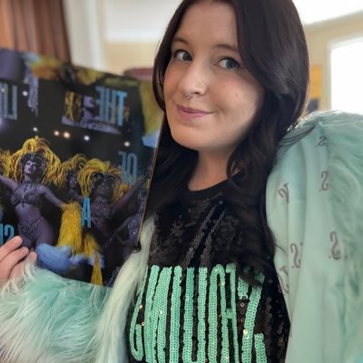 erikas_version's profile picture. 31 (she/her) a nerdy swiftie who loves cute stuff, clowning, teaching kids to be little musicians, and singing at the top of her lungs ❤️‍🔥 TNx4