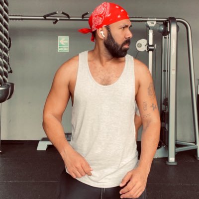 GregMercado's profile picture. Periodista/Productor Radial/Prensa & RRPP/ la música es mi filosofía de vida, el deporte una pasión y Spotify se convirtió en mi mejor amigo. IG: @Gregmercado