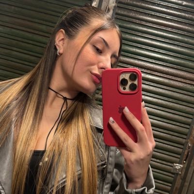 Antonellaaa15's profile picture. 🐶🐈‍⬛