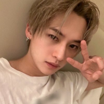 jubz ⊹ ࣪ ˖ Profile