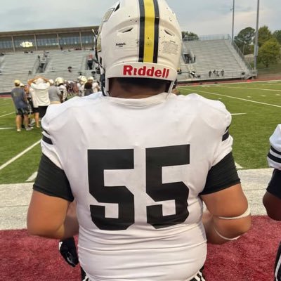 IsaiahhRuiz77's profile picture. Kansas City Athlete l G/DT l #55 l C/O 2028 l 913-361-9048l H 5'10 W 265l Powerlifting l @thsbearfootball l Lets get it! isaiahr75@icloud.com