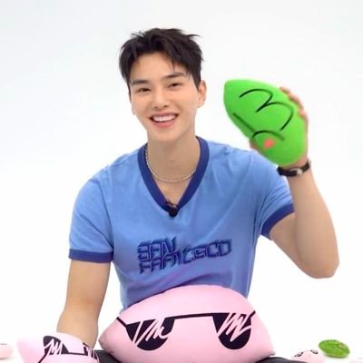 hobi_pjm_13's profile picture. ★ · ˚ˎ῾῾  #BTS #SONGKANG #andTEAM #CHOIJINRI ˚ˊˎ ★ 🏡