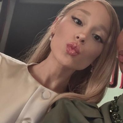 seigfriedsc's profile picture. sling by clairo