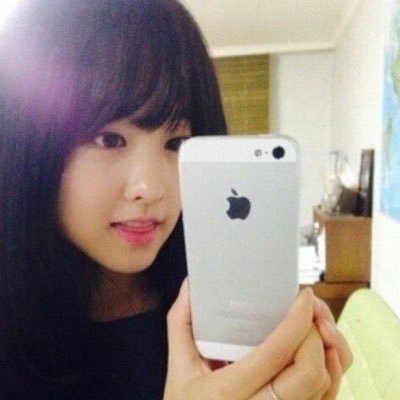 jungw0n2o9's profile picture. 다크문에 빙의하자