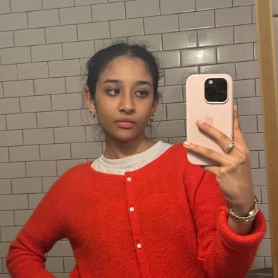 anushkadakshit's profile picture. 💌 freelance fact checker @GQmagazine & student @newmarkjschool / music & culture journalist