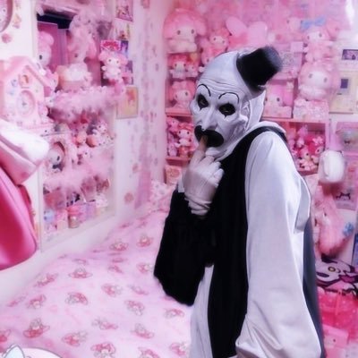 maarzhie's profile picture. soy un error dentro d un sistema