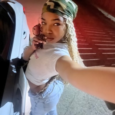 greedygiirl's profile picture. funeral for ur finances 🎀