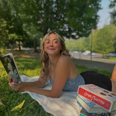 t_e_dawson's profile picture. thoughts, elegies, & dreams of an aspiring anything