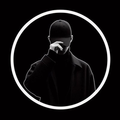 1Codeboxx's profile picture. Never boxxed in