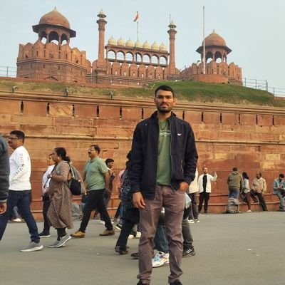 dhakarG22's profile picture. NAVODAYAN ||
E nGiN ee R