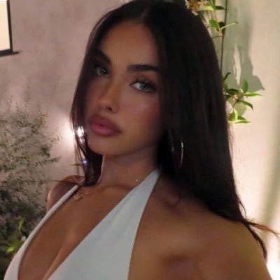 madisonsgf's profile picture. do you want the house tour? | fan account