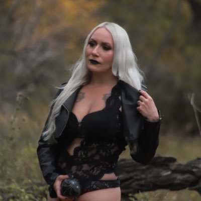 AshleeDBattle's profile picture. 🇨🇦