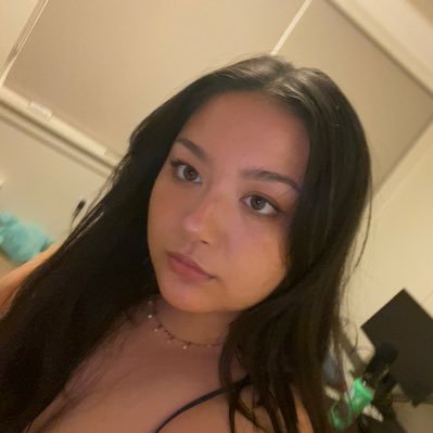 porshhuh's profile picture. account monitored by mom