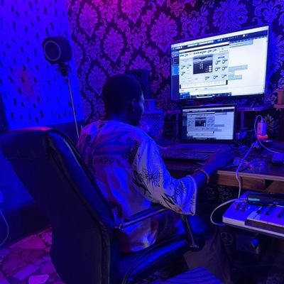 LilYunis64065's profile picture. Performing arts

Sound Engineer 

videographer