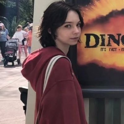 EmmaMyersFan108's profile picture. 𝙱𝚊𝚜𝚒𝚌 𝙳𝙽𝙸 𝜗𝜚 𝙼𝚞𝚕𝚝𝚒𝚏𝚊𝚗𝚍𝚘𝚖 ❤︎ 𝙳𝚒𝚜𝚌𝚘𝚛𝚍: https://t.co/HzDlk05hIR | small roblox game creator