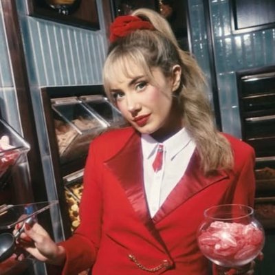 Mythicc_Bitchh's profile picture. "Well, fuck me gently with a chainsaw!" corn nuts. maxxing dad's credit card. skipping gym. shut up.