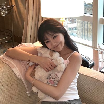 张张布丁盘 Profile