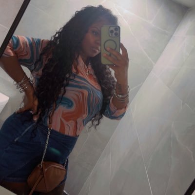 LoveleeNay_'s profile picture. Fucking Ya Life Up 140 Characters At A time....✌🏾✨🪬