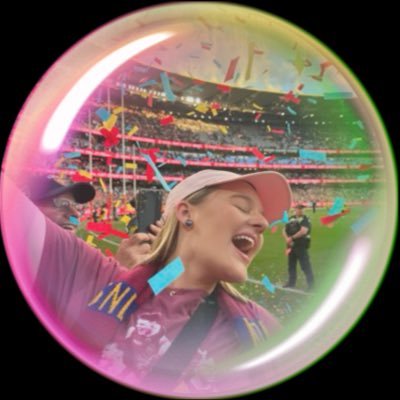 _chelseabun's profile picture. 21 • she/her • the crazy screaming crying brisbane lions fan • facetimed louis • eras melbourne n1 + n2 • flaglions2024 • @bestiesfooty ✨