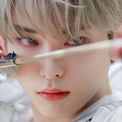 diurnal_monarch's profile picture. he/him 🇵🇭 little mix, ppop, jpop, kaiju, mythology, anime, BL, buhay ko, at kung ano ano pa