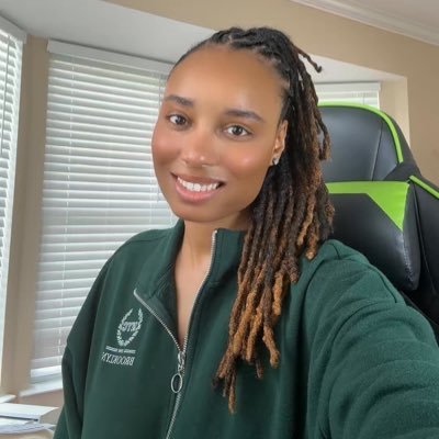 ResumeBae_'s profile picture. | Tech Mentor | Career & Coach & Resume Writer