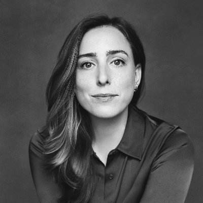 jennifffa's profile picture. Tech talk → user speak   
Head of creative @Blokhaus 
Prev: @tezos @wearebreaker @SSandK