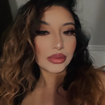 lizzytweety223's profile picture. 