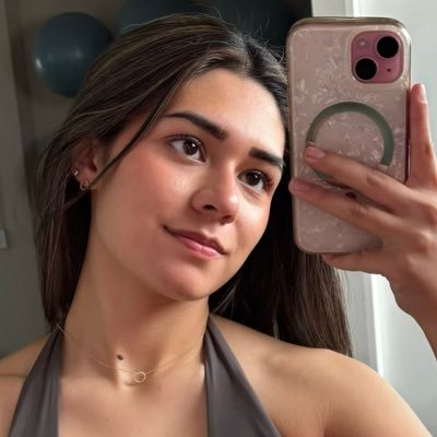 Emma_mgh's profile picture. 