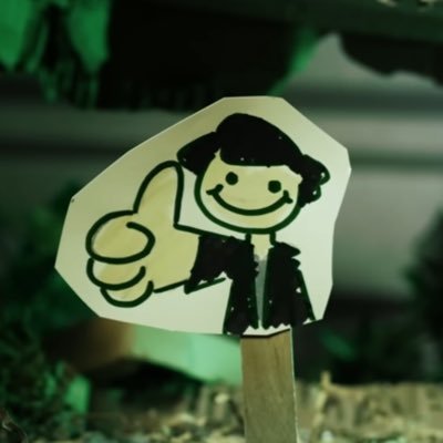 azuraiis's profile picture. | hi im azu | in abusive situationship with @MarvelRivals | 19 he/him | i make yt :) smiley | @azuweeps priv |