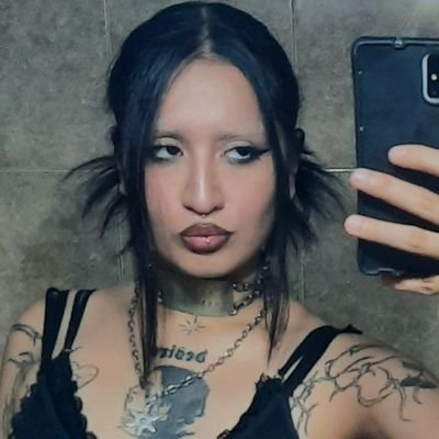 triilencina's profile picture. Ni idea de nada