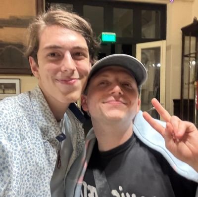 frannico0's profile picture. Oops! estoy a punto de hacerlo de nuevo...