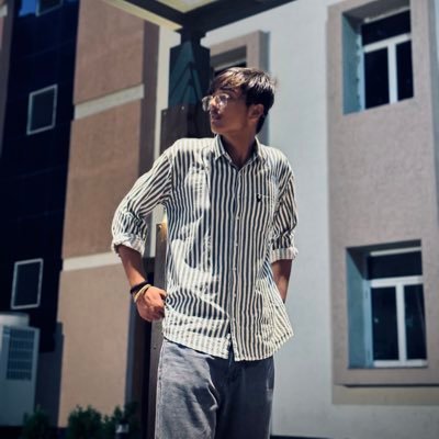 Prateekdubey077's profile picture. 