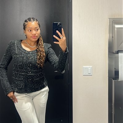 Chas_nw's profile picture. Joshua 1:9 || ajmls⚖️ || dillard u. alumna || ig: chas_wash