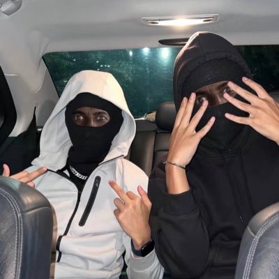 haariswifimoney's profile picture. Dropout at 17 to 7 Figures at 23