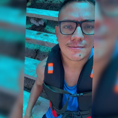 japlcse's profile picture. 🇪🇨Gye  🏡 🏖️ 🏊‍♂️