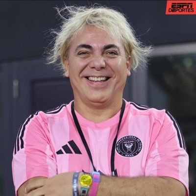 earth_critico's profile picture. 