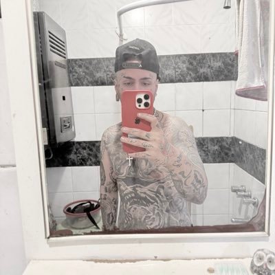 Ezetarantino's profile picture. 🔥🩵😎🩵✌️