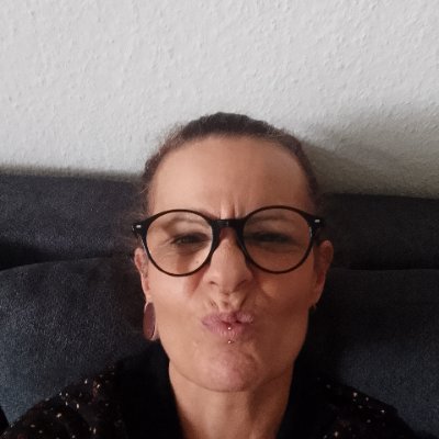 Danni69438529's profile picture. Find what you love & let it kill you..