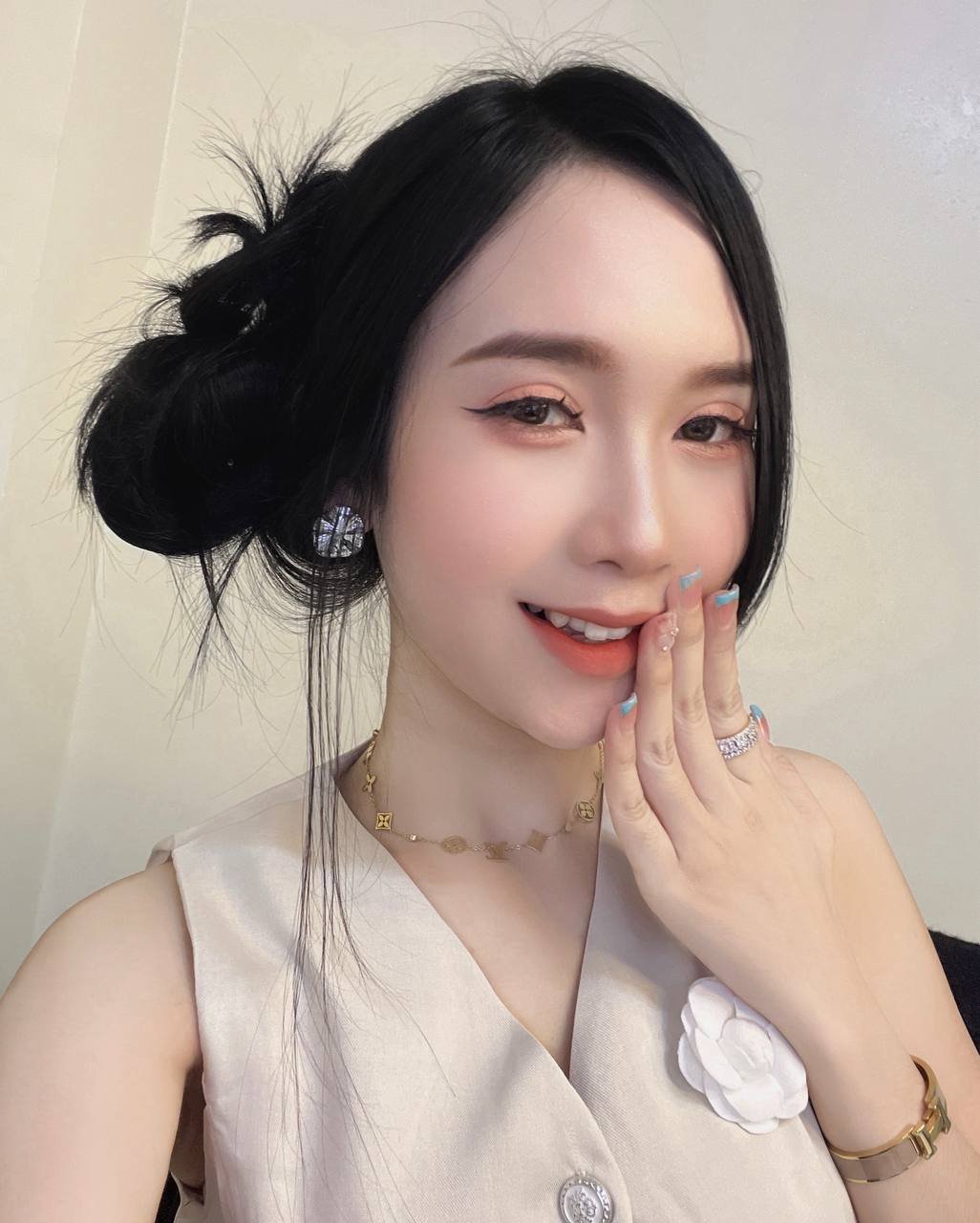 Twilo0688220's profile picture. Gods determine what you're going to be。