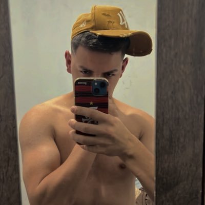 acarlos___'s profile picture. tentado ser algum nessa rede, falo de tudo e de todos, as vezes meu pensamento oculto fala mais alto😜                        instagram👇🏻