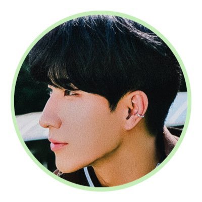 P0MP0MHARIN's profile picture. ☆﹕26┊🍮 . #원위 ult .ᐟ.ᐟ     “𝓌𝒾𝓉𝒽 𝓉𝒽ℯ 𝓈𝓀𝓎 𝓅ℴ𝓊𝓇𝒾𝓃𝑔 𝒹ℴ𝓌𝓂 𝒶𝒷ℴ𝓋ℯ， 𝓉𝒽ℯ 𝓅𝓊𝓏𝓏𝓁ℯ ℴ𝒻 𝓂ℯ𝓂ℴ𝓇𝒾ℯ𝓈 𝓌𝒾𝓁𝓁 𝓁𝒶𝓈𝓉 𝒻ℴ𝓇ℯ𝓋ℯ𝓇．“