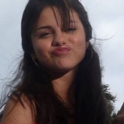finnysmiths's profile picture.