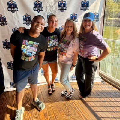 cj_TitanUp's profile picture. Titans. Titans. Titans. 🏈 / #TitanUp / #NFL / #ARAOPK / I ❤️ @wildtheband / Former Pats Fan (2017-2020), TEN Fan (2019-4Ever)