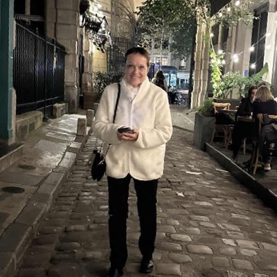 YseaSpagnoli's profile picture. date de naissance exacte sauf l’année 😂😂