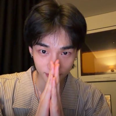 Lostinmarch2000's profile picture. ⋆ෆ ʙɪᴀꜱ ➳ #ʜʏᴜɴᴊɪɴ 💗ྀི◠🥟⋆ 𓈒𓊆ྀི❤︎𓊇ྀི ꜱʜɪᴘ .ᐟ ʜꜰ ★ ˙🍓 ̟ !! (⑧)~ ♪✮#ꜱᴛʀᴀʏᴋɪᴅꜱ~ ♪ (⑧) ˚ ༘🫧𓇼𓏲*ੈ✩‧₊˚🎐 ₊˚⊹♡₊ೀ⋆｡˚ ᴍᴀɪɴ ᴀᴄᴄᴏᴜɴᴛ ; @happyhdumpling