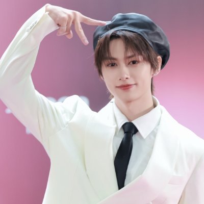 Dahiana72763227's profile picture. Multi-fandom obsessed×_×